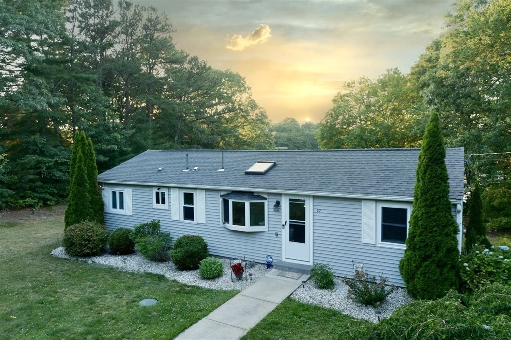 27 Wareham Lake Shore Dr
