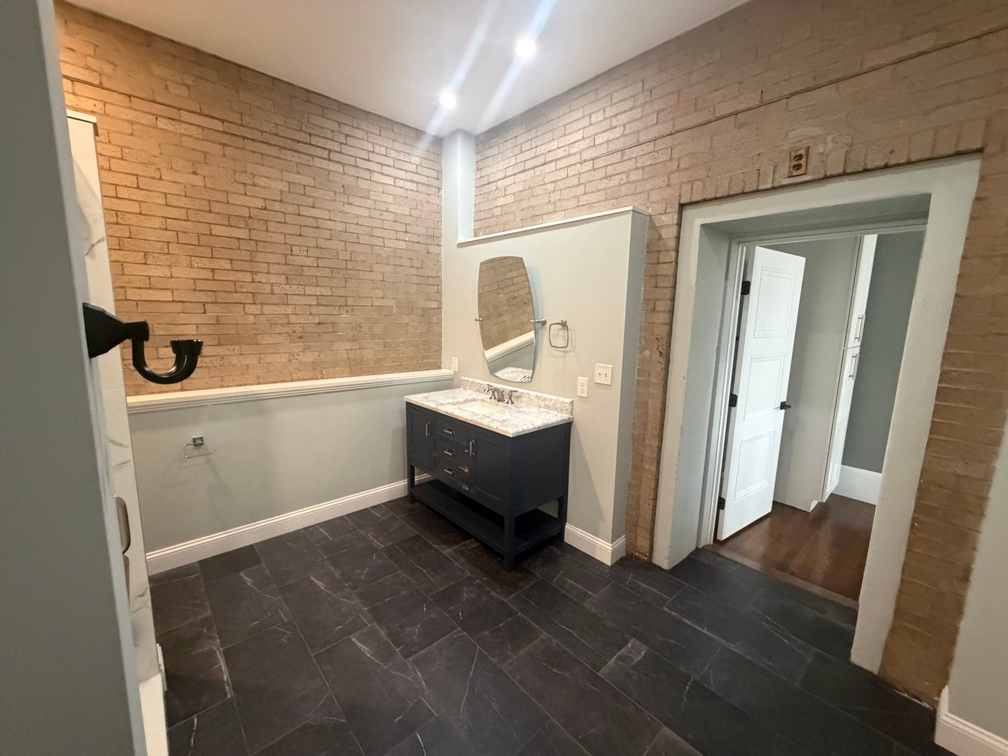 7 Grove St #3, Fitchburg, MA, 7 Grove St #3, Fitchburg, MA Photo #5