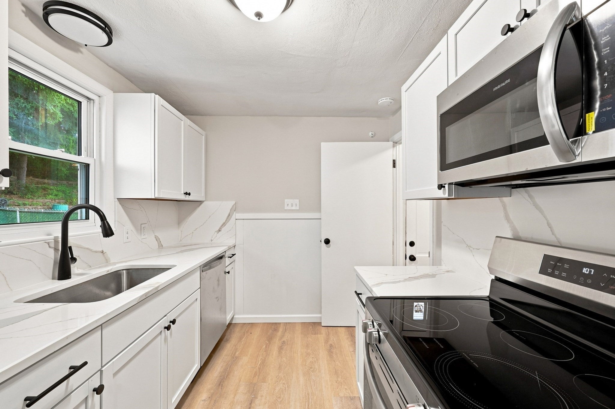46 Kay St, Springfield, MA, 46 Kay St, Springfield, MA Photo #6