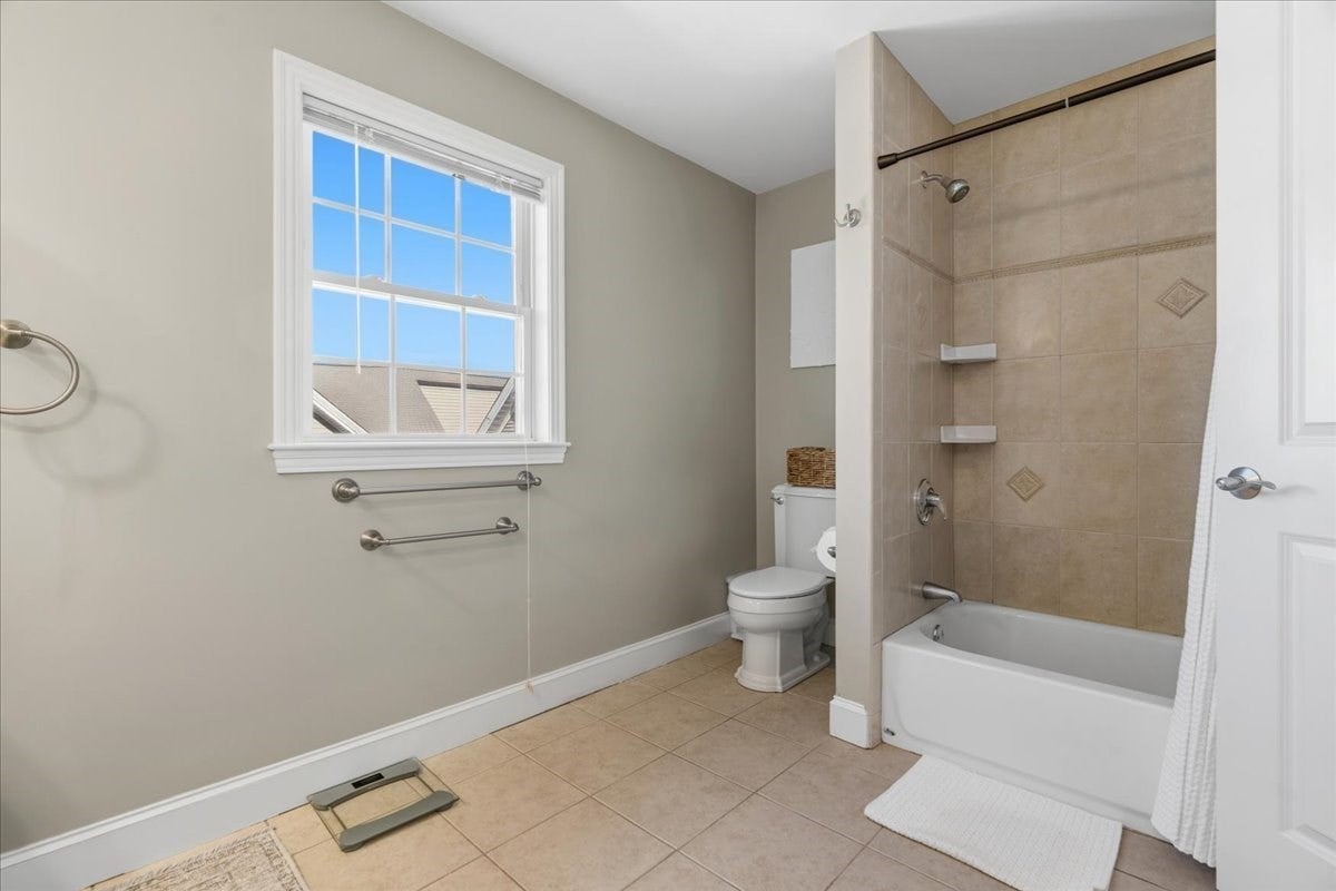 146 Adams Street #2, Waltham, MA, 146 Adams Street #2, Waltham, MA Photo #9