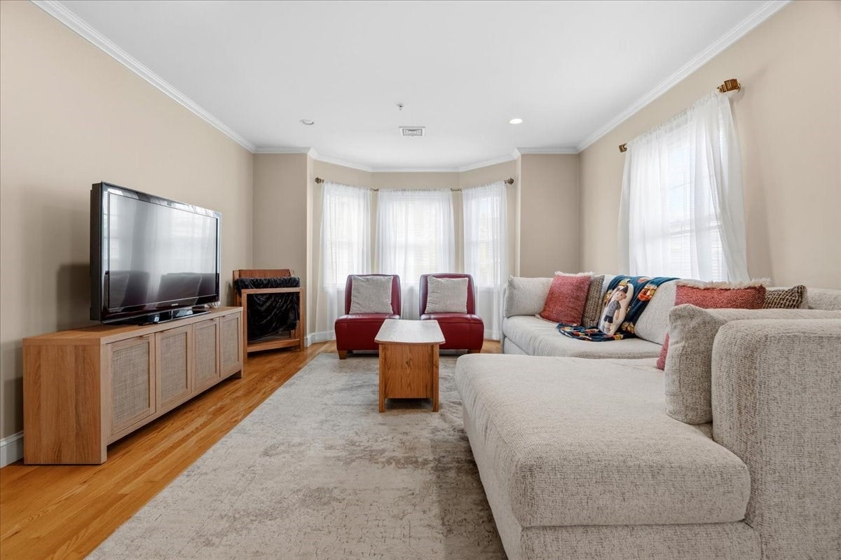 146 Adams Street 2