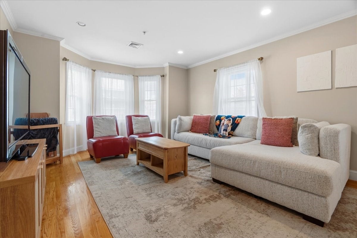 146 Adams Street 2
