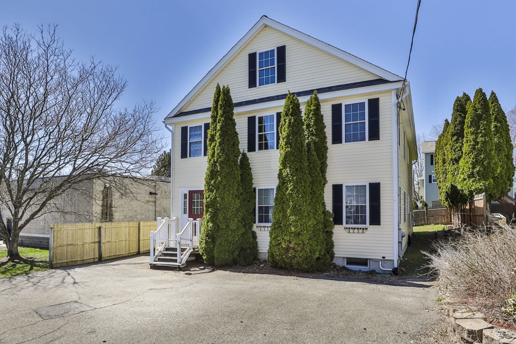 221 Wilson St 2