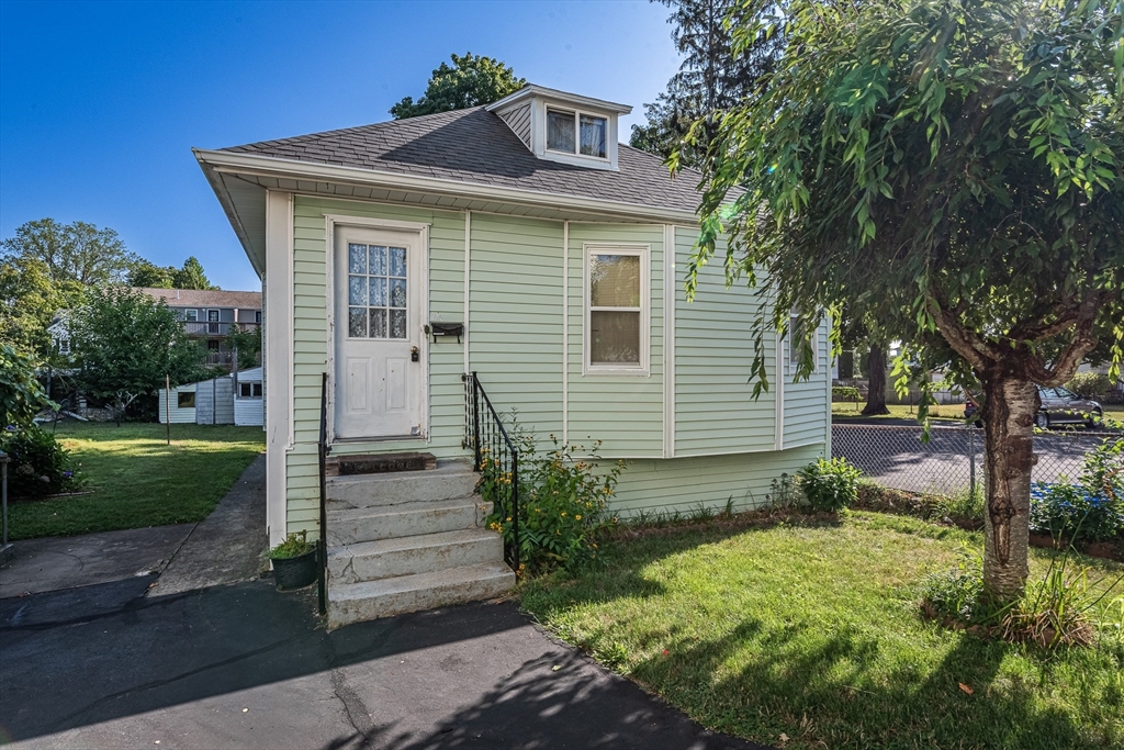 19 Pine St