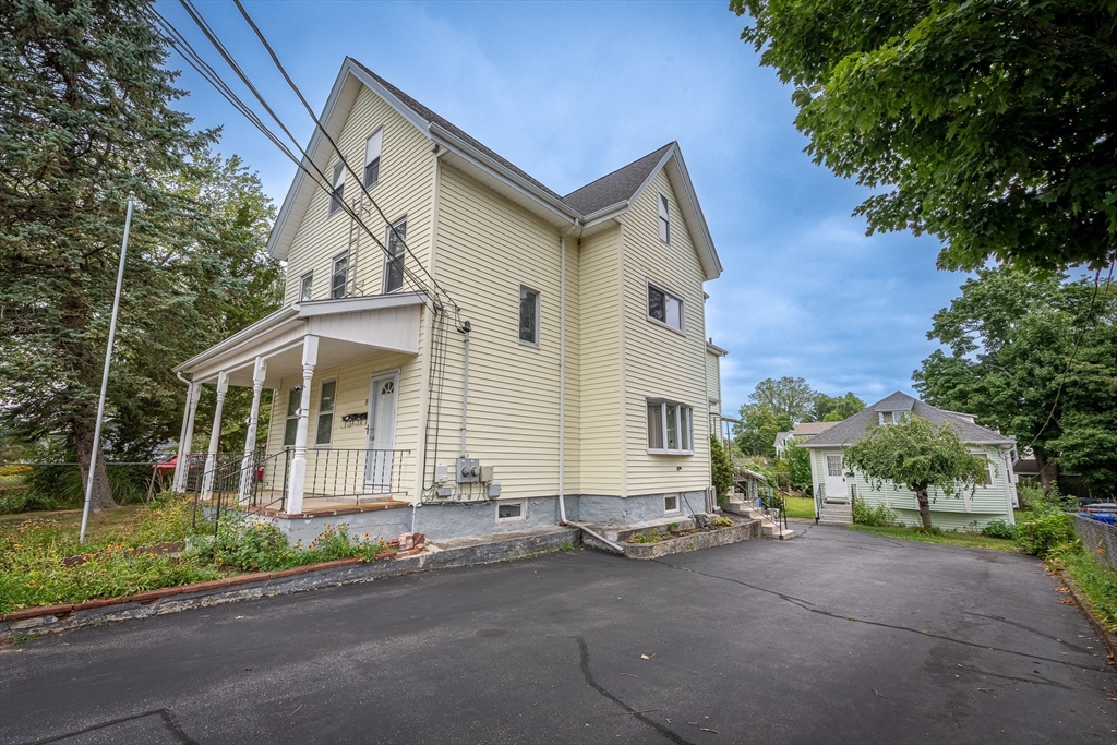 19 Pine St