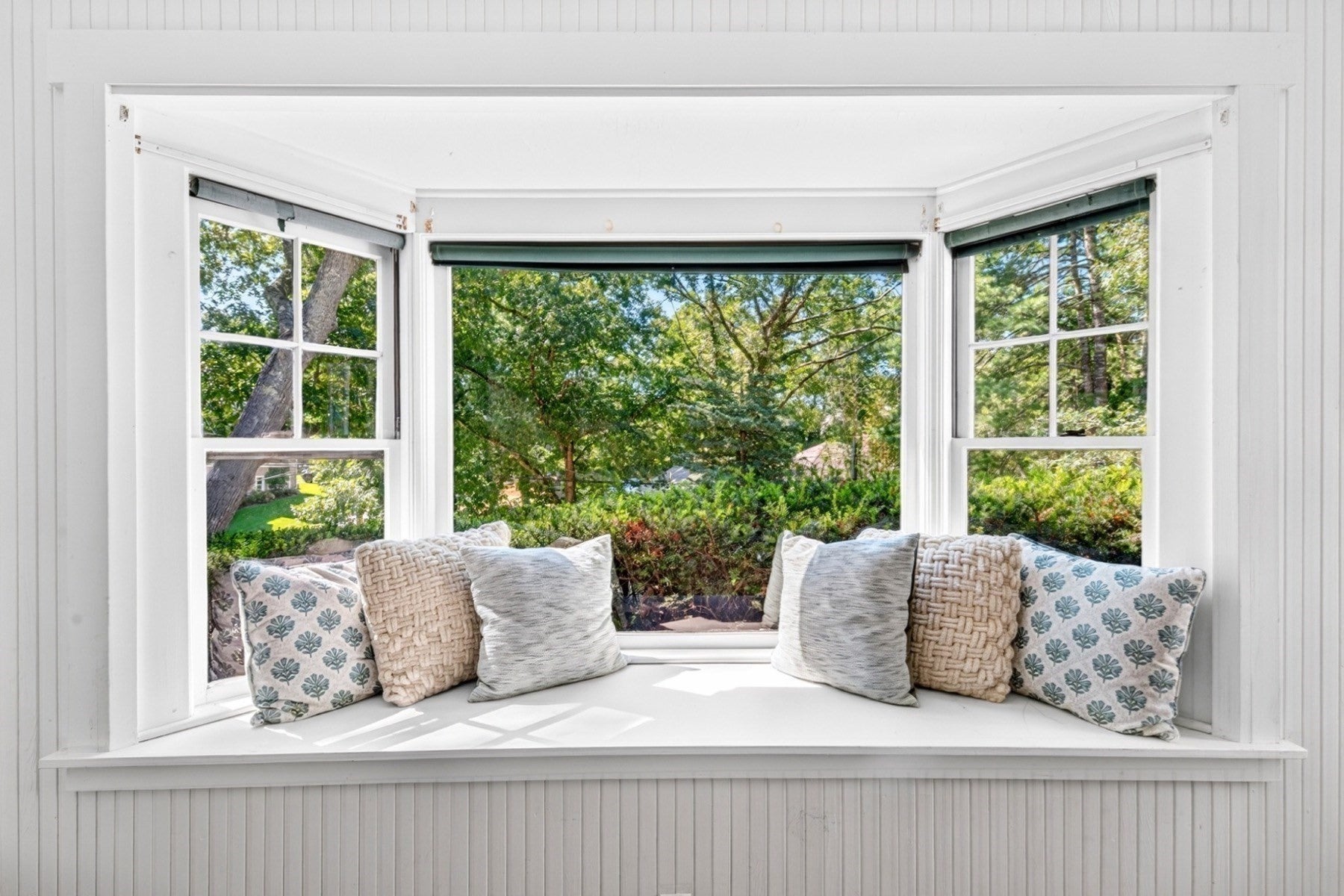 34 Pequossett Ave, Falmouth, MA Photo #10
