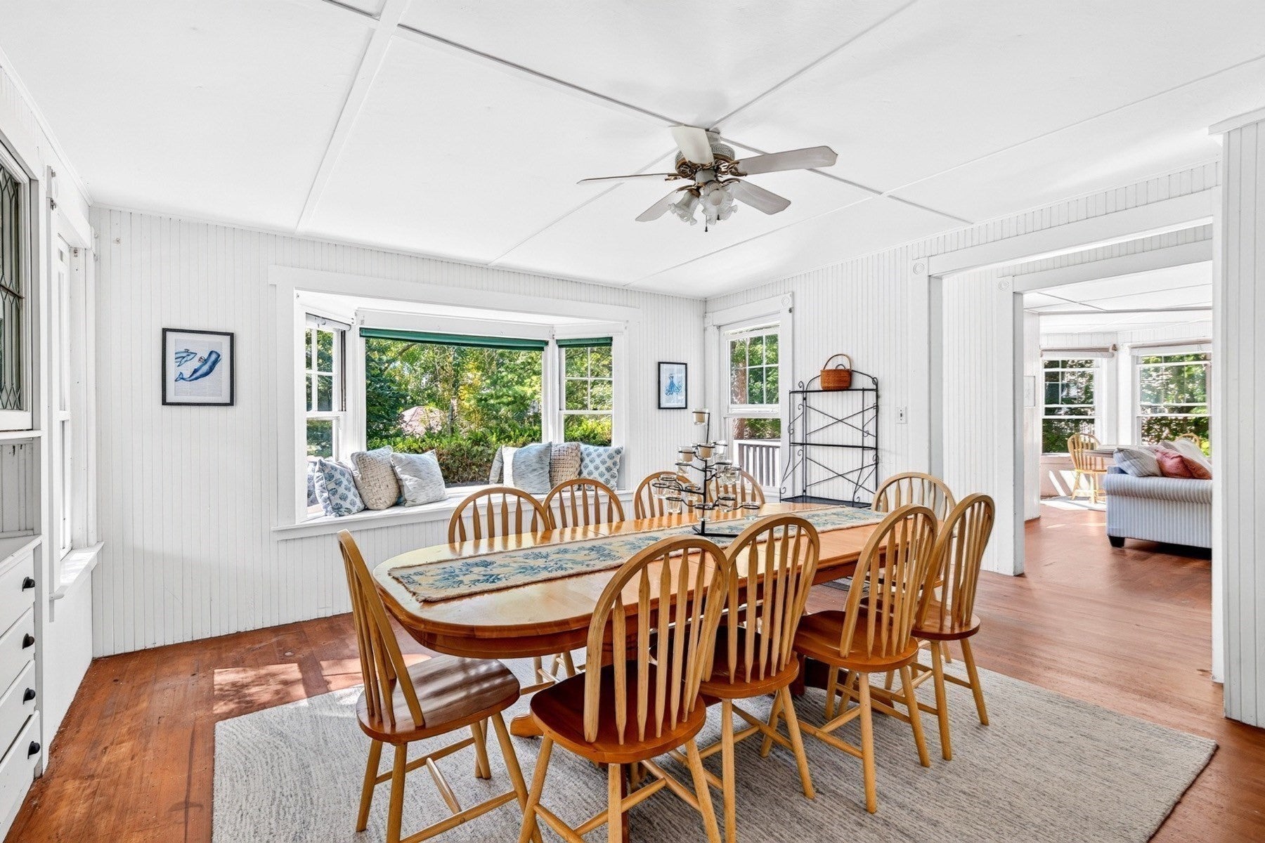 34 Pequossett Ave, Falmouth, MA Photo #9