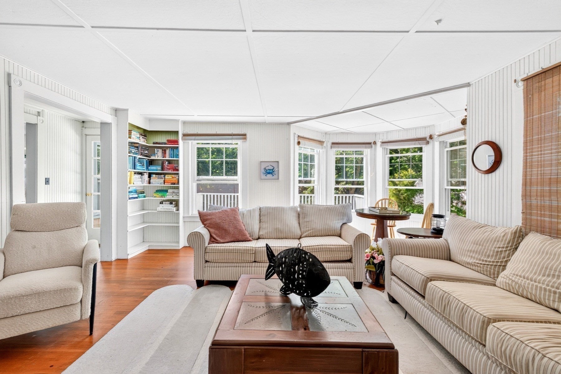 34 Pequossett Ave, Falmouth, MA Photo #13