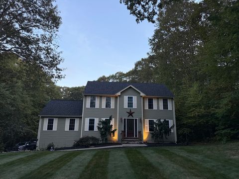 138 Walnut St Douglas MA 01516