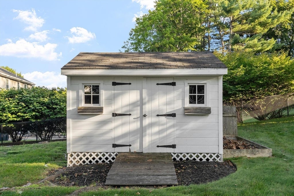 4 Lantern Lane, Shrewsbury, MA, 4 Lantern Lane, Shrewsbury, MA Photo #39