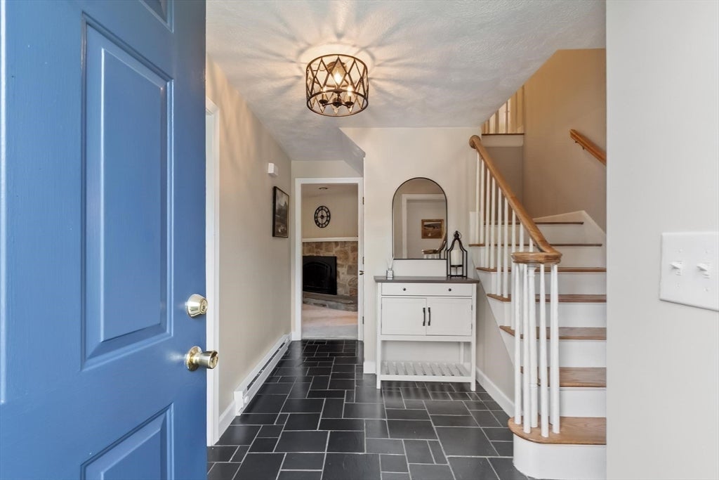 4 Lantern Lane, Shrewsbury, MA, 4 Lantern Lane, Shrewsbury, MA Photo #8
