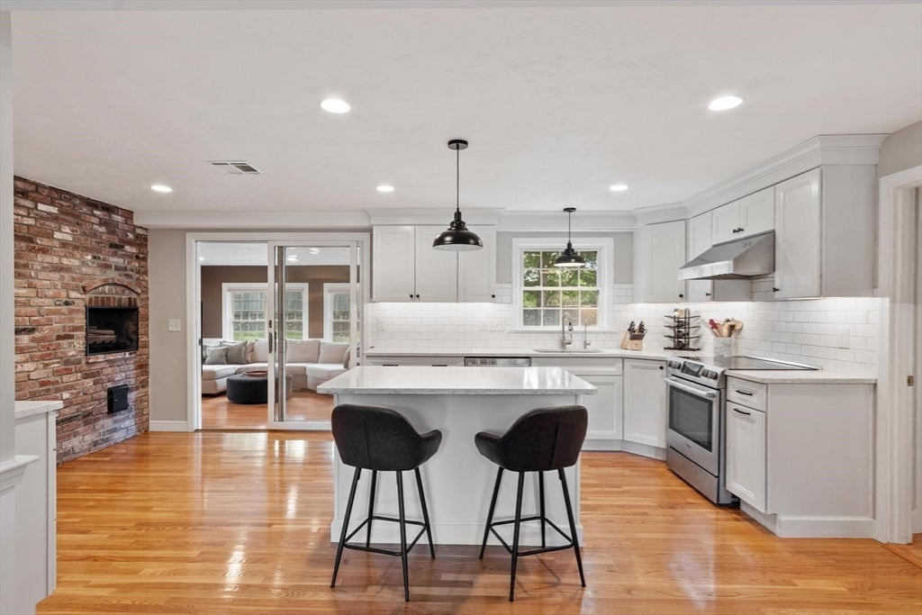 4 Lantern Lane, Shrewsbury, MA, 4 Lantern Lane, Shrewsbury, MA Photo #13