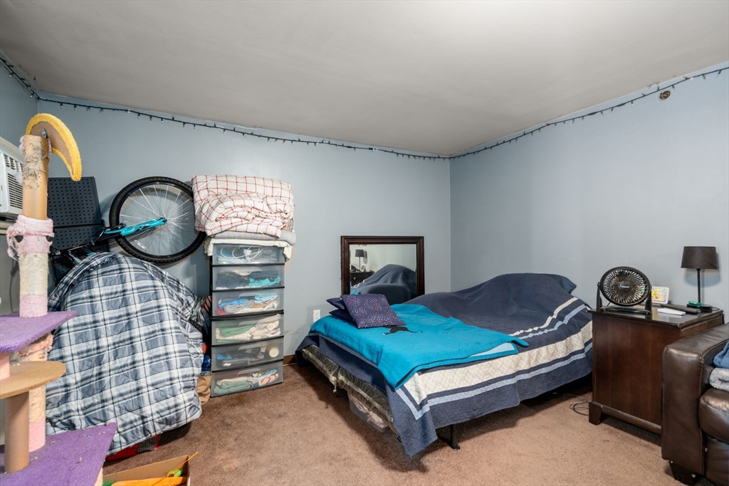 688 Boston Post Rd E 100