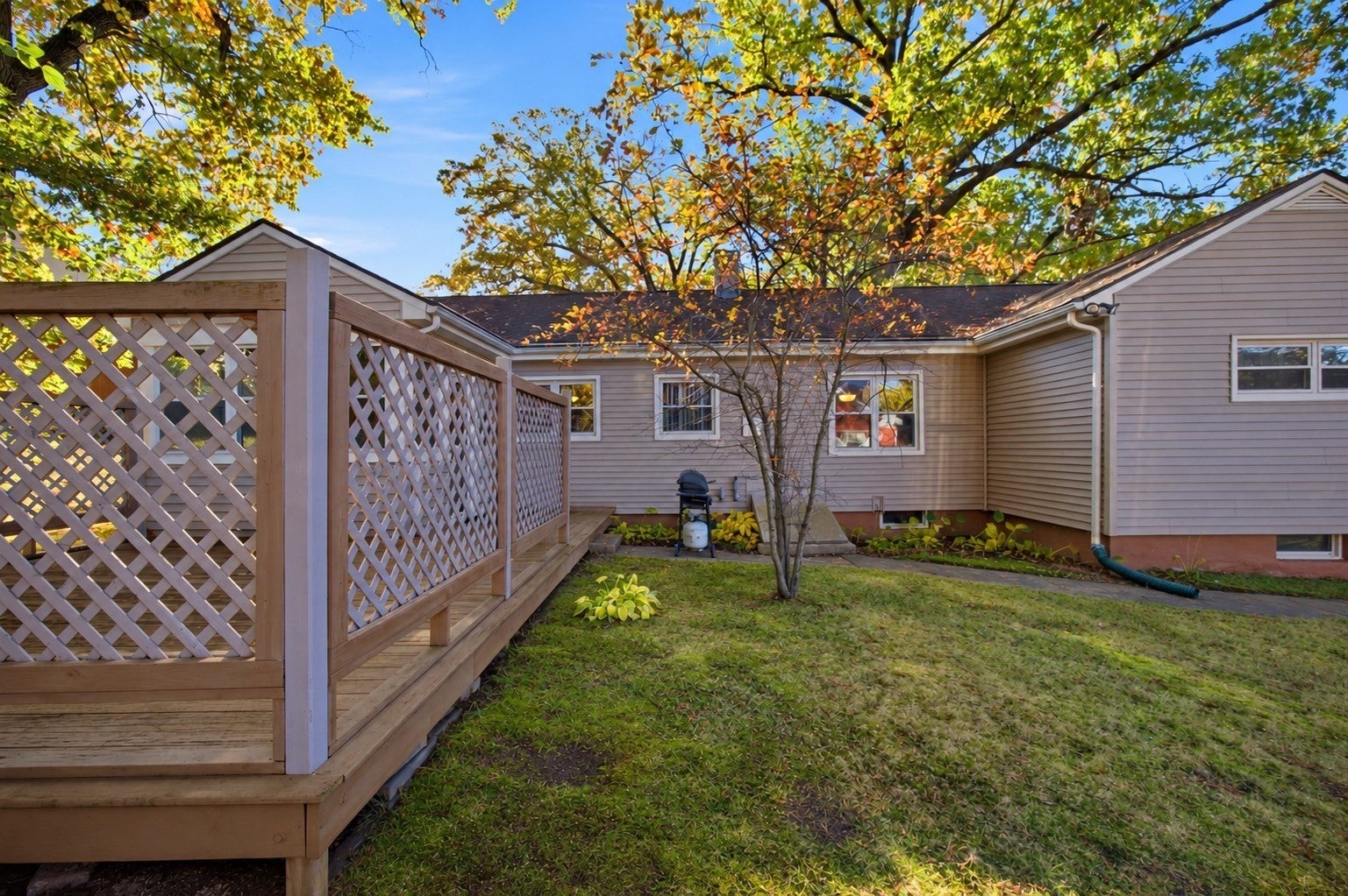 26 Fern St, Springfield, MA, 26 Fern St, Springfield, MA Photo #9