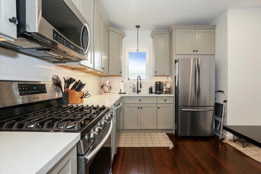 50 Trident Ave #C, Winthrop, MA Photo #6