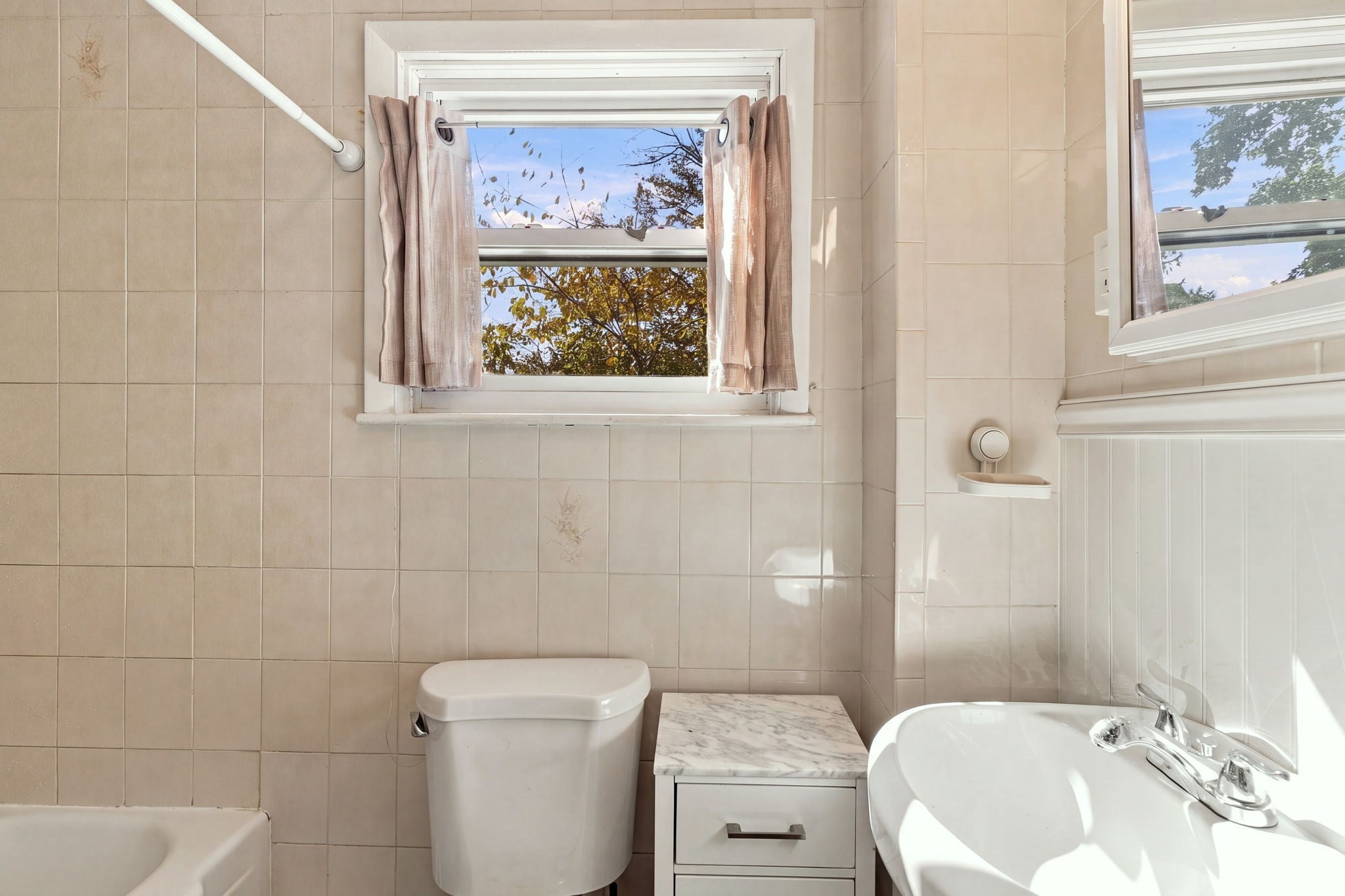 562 Newport Ave, Attleboro, MA, 562 Newport Ave, Attleboro, MA Photo #23