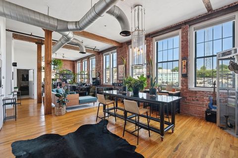 13-17 Willow St 206 Lynn MA 01901