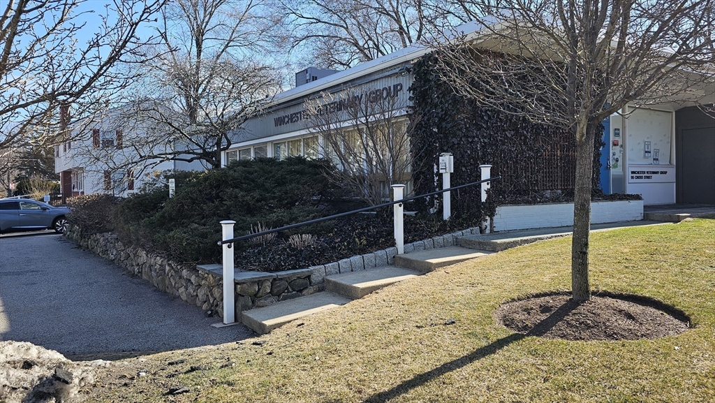 95 Cross St
