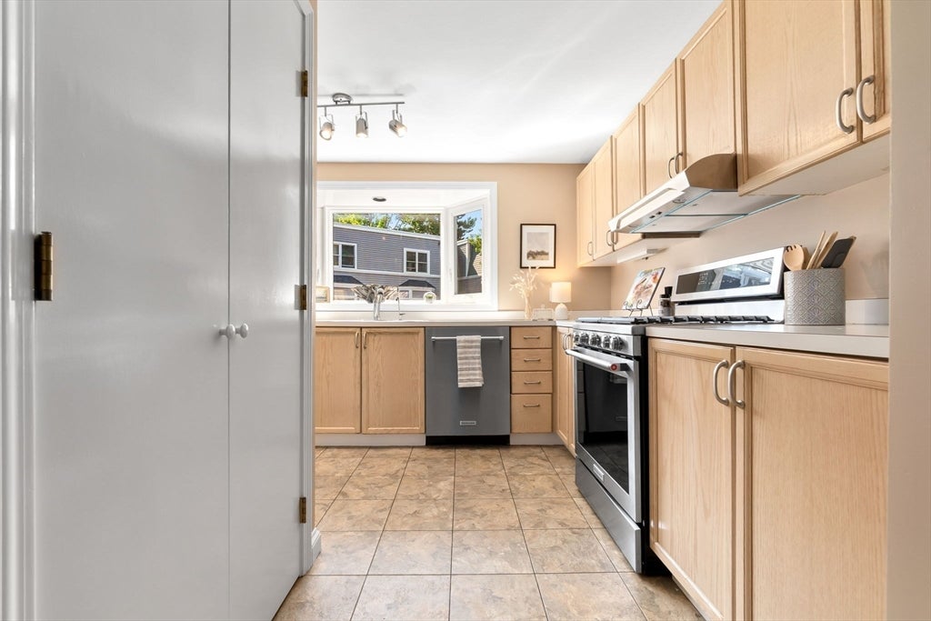 117 High St #12A, Ipswich, MA, 117 High St #12A, Ipswich, MA Photo #9