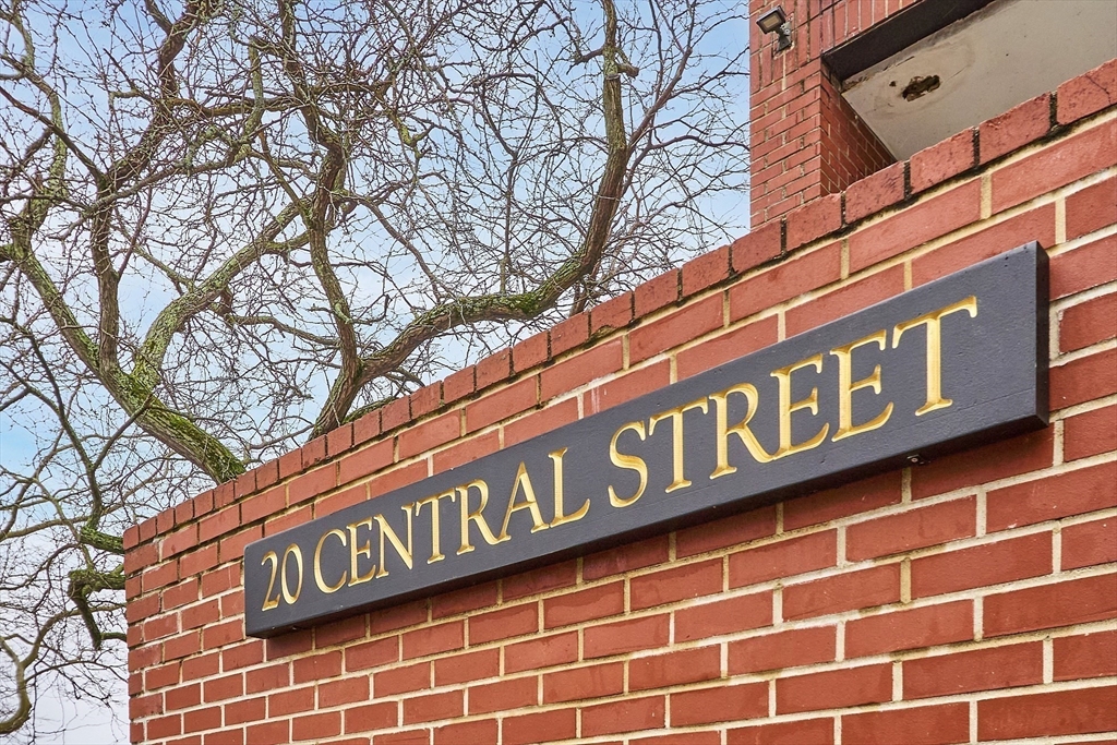 20 Central Street 402
