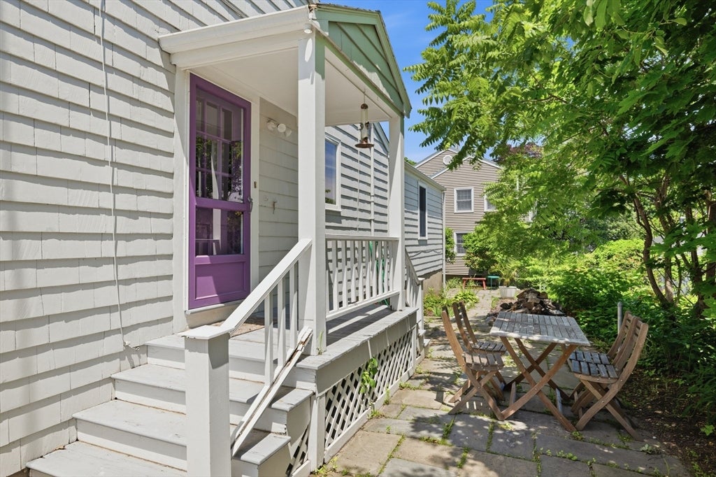 21 Shepard Street