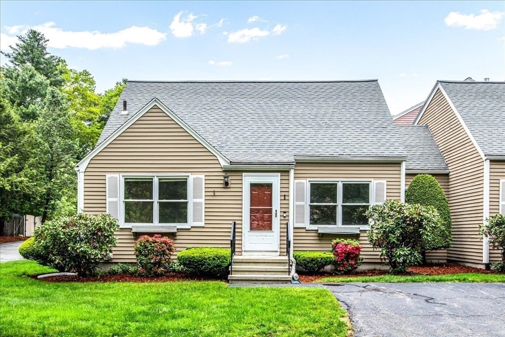 88 Cocasset St 1