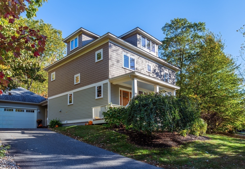100 Emerson Way