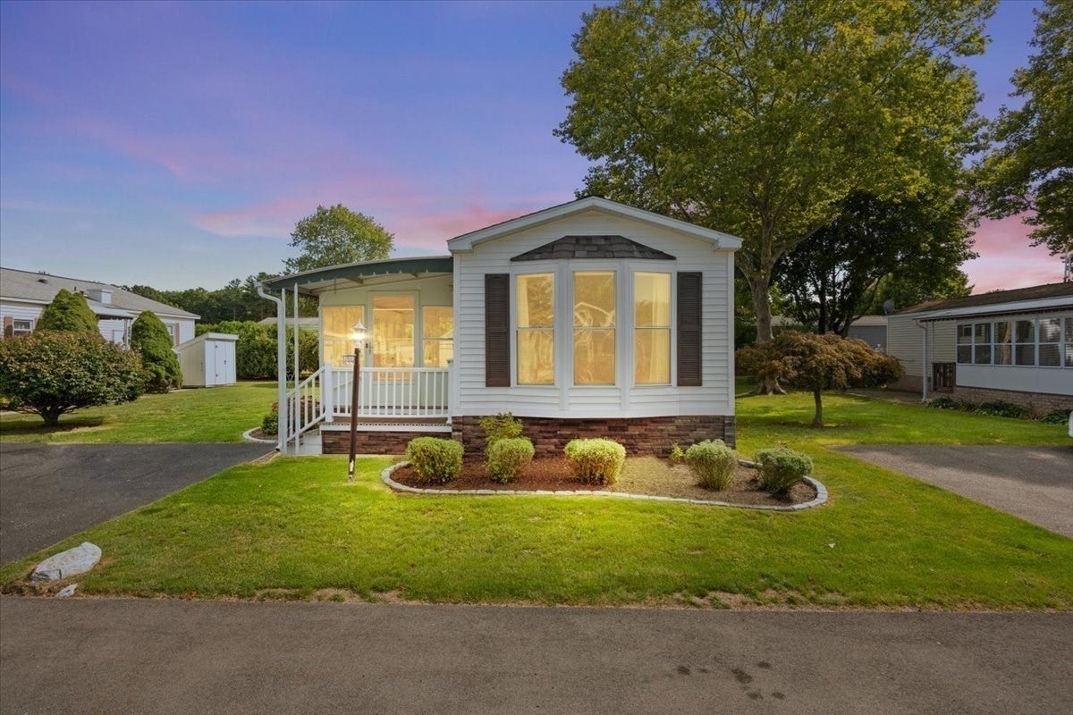 6 Viola Dr