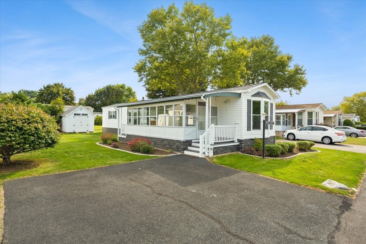 6 Viola Dr
