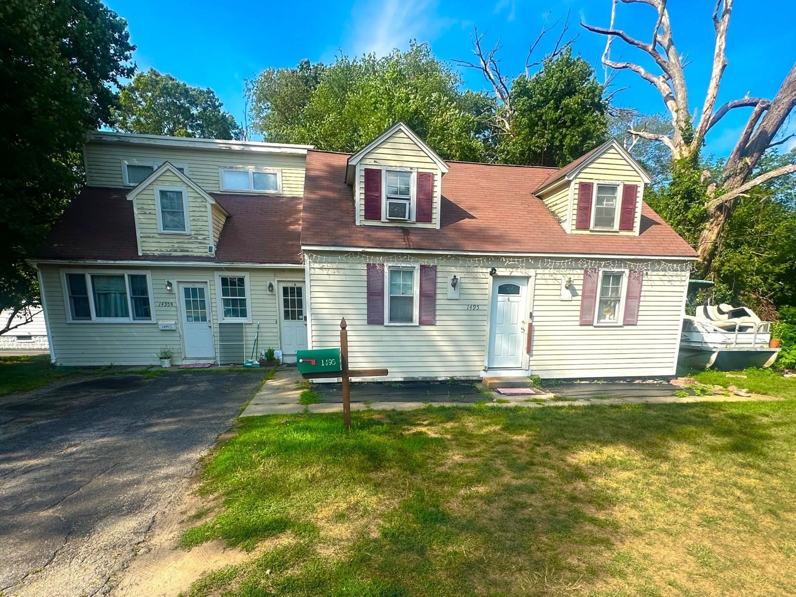 1495 Grafton Rd