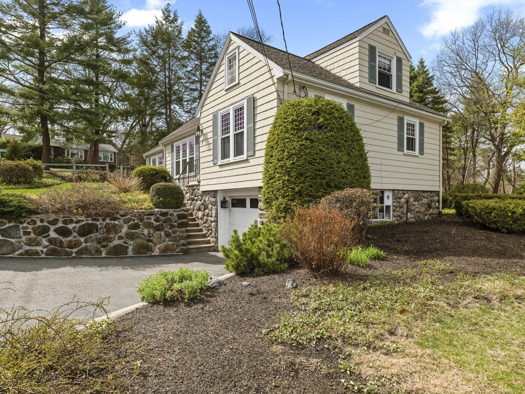 7 Fernwood Rd
