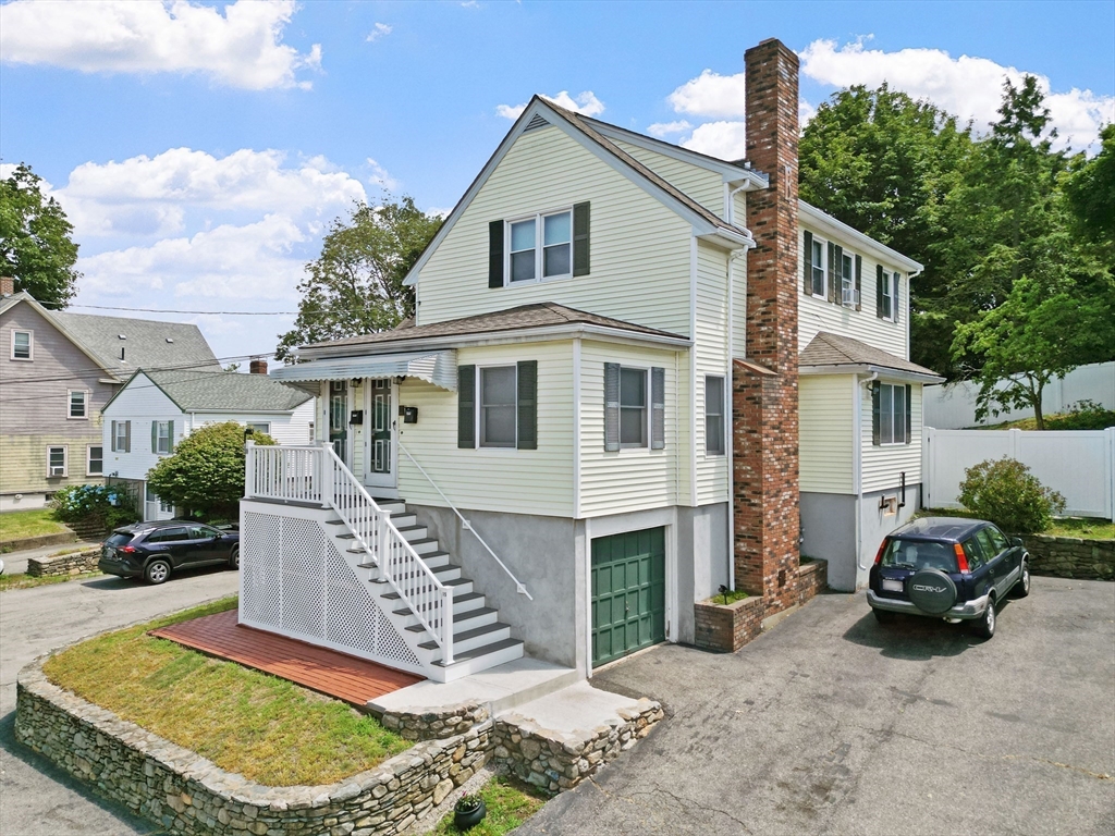 15 Vine Ave