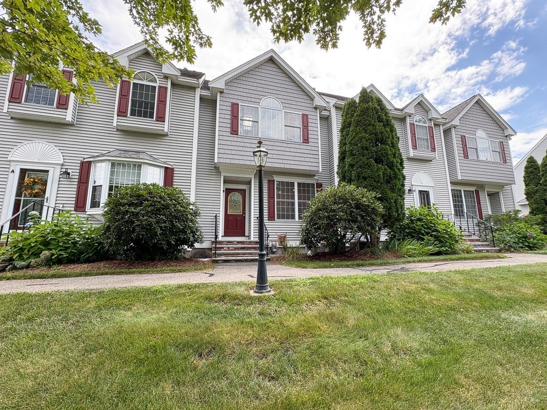 Click for 38 Tarbell St #7B, Pepperell, MA slideshow Click for 38 Tarbell St #7B, Pepperell, MA slideshow
