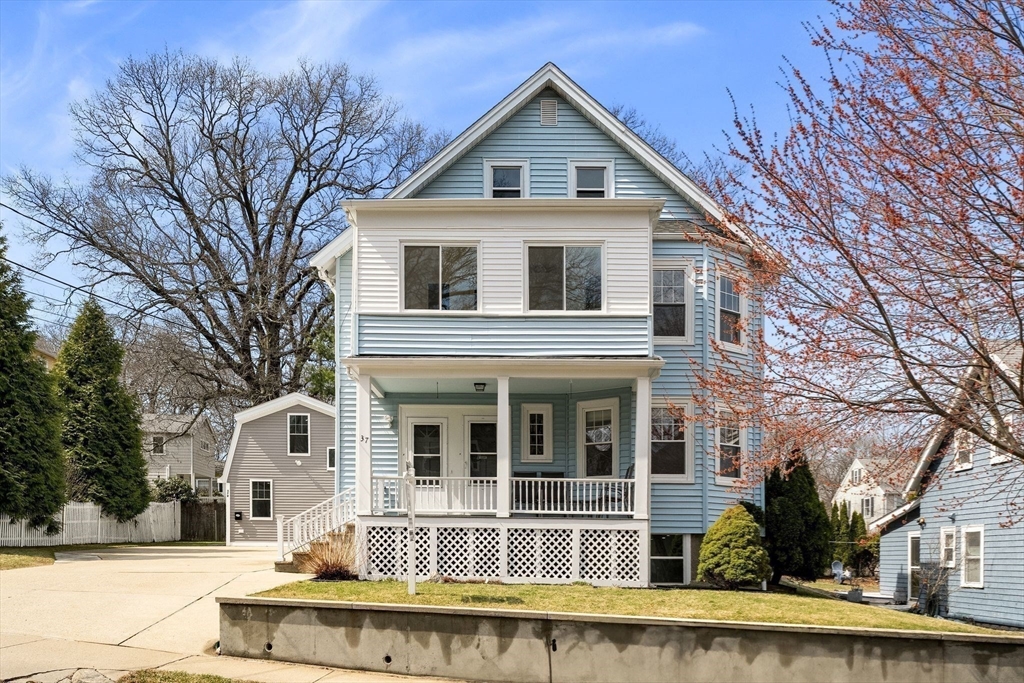Photo of 37 Fountain Rd, Arlington, MA