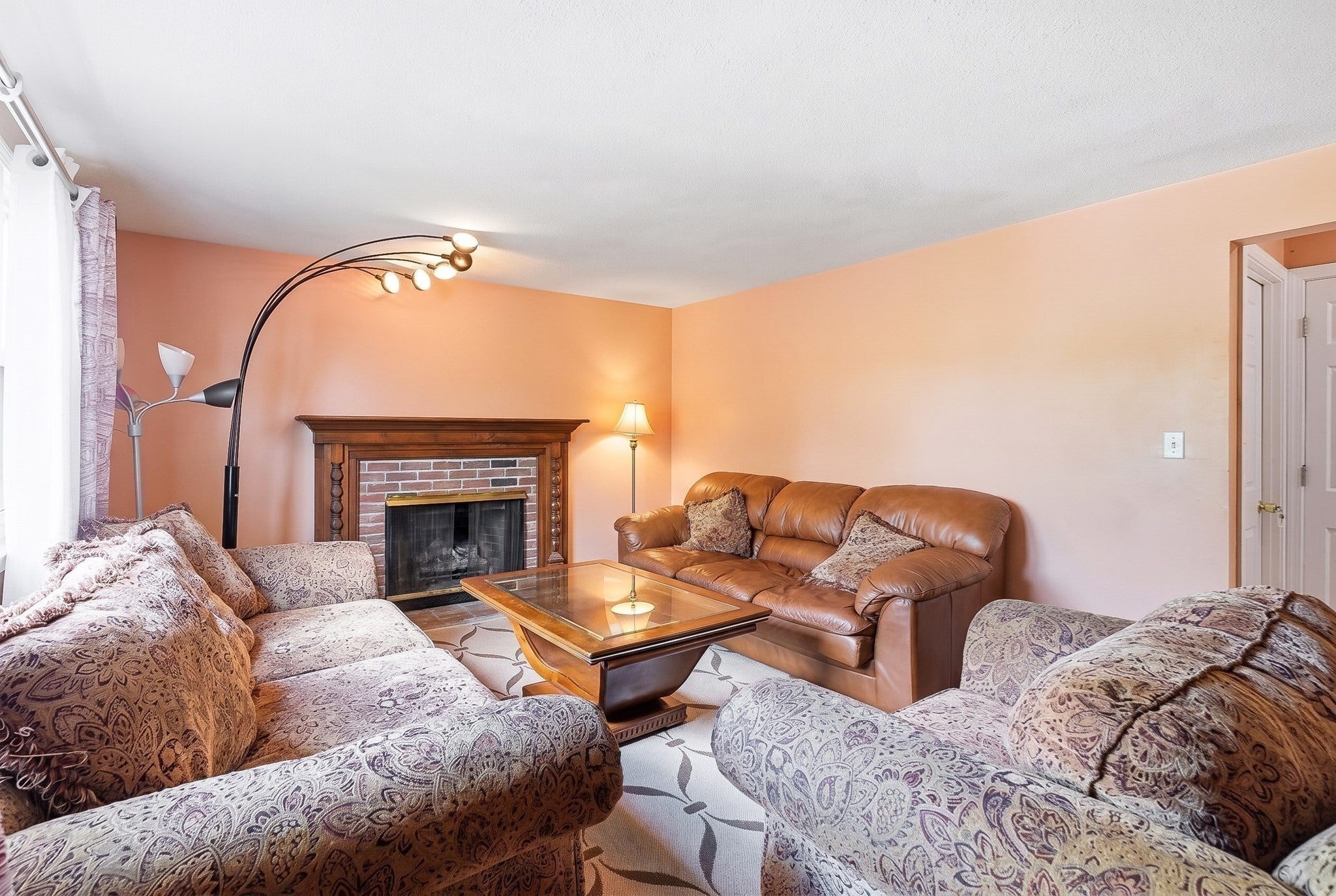 24 College Farm Rd, Waltham, MA, 24 College Farm Rd, Waltham, MA Photo #4