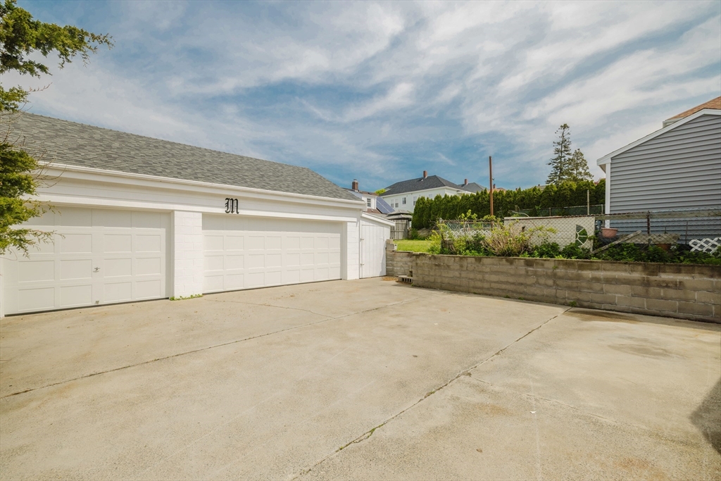 83 Dudley St, New Bedford, MA Photo #8