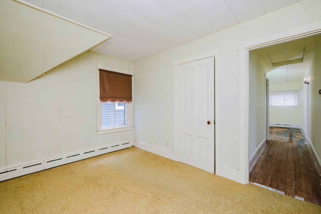 83 Dudley St, New Bedford, MA Photo #24