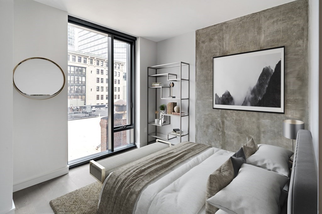 55 Lagrange St 909