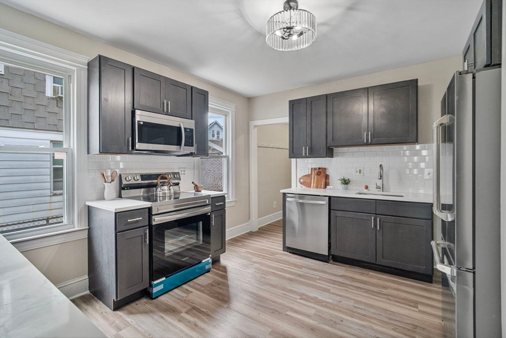 615 White St, Springfield, MA, 615 White St, Springfield, MA Photo #8