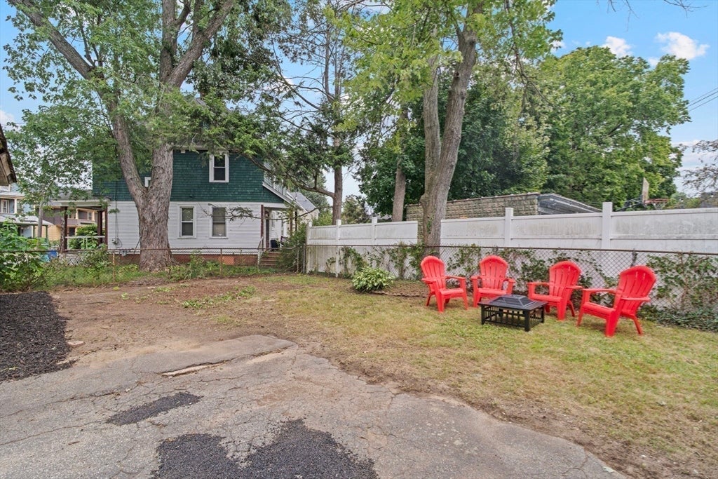 615 White St, Springfield, MA, 615 White St, Springfield, MA Photo #37