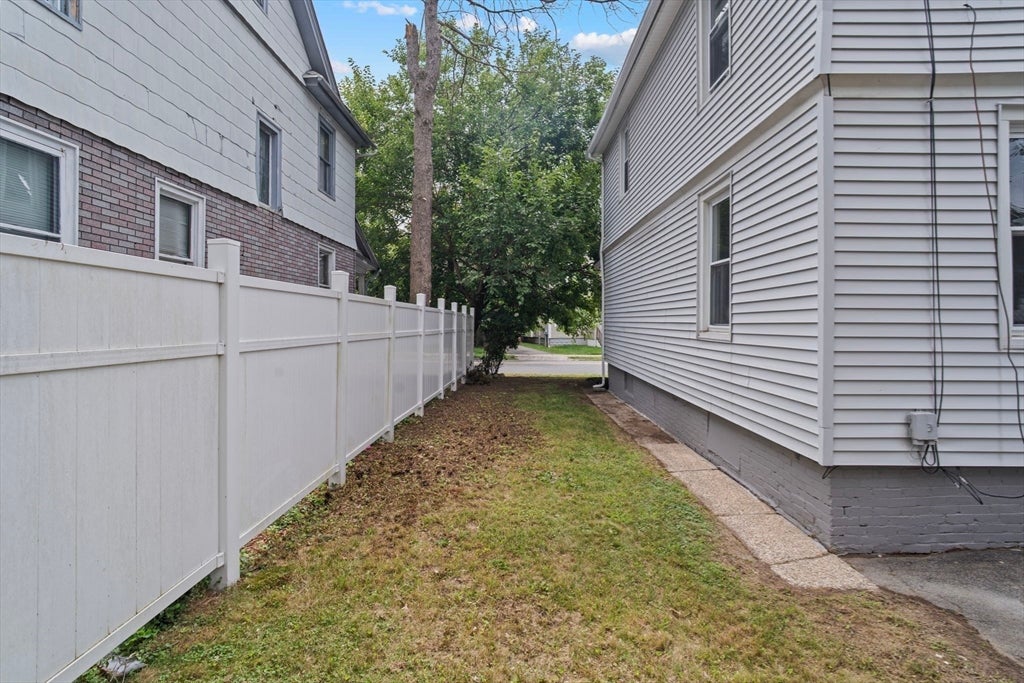 615 White St, Springfield, MA, 615 White St, Springfield, MA Photo #38