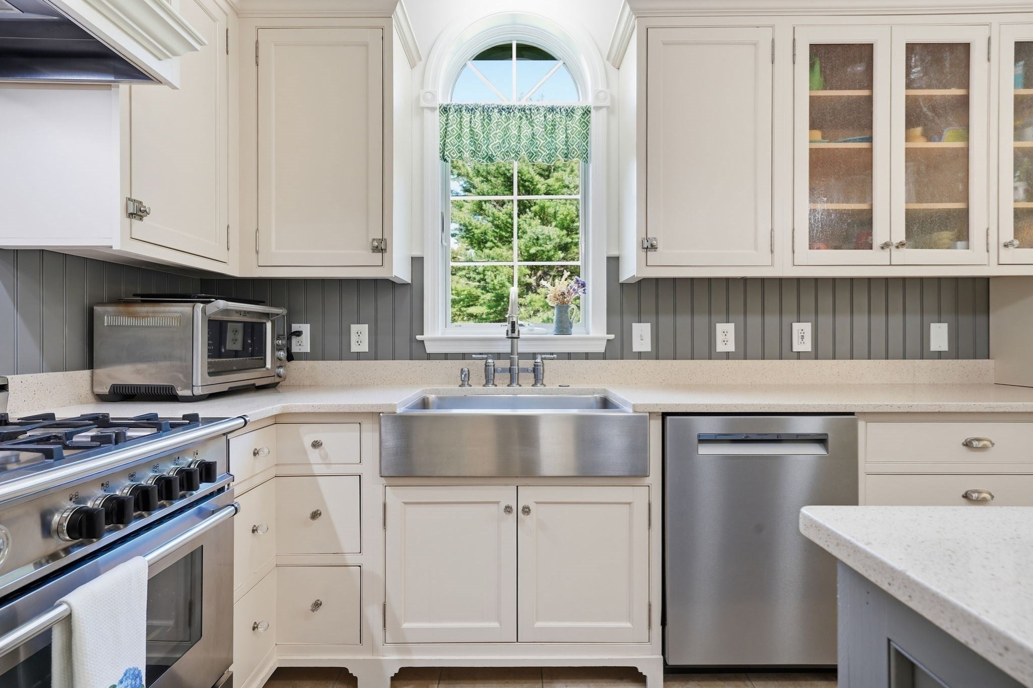 125 Mayflower Ln, Tisbury, MA Photo #9