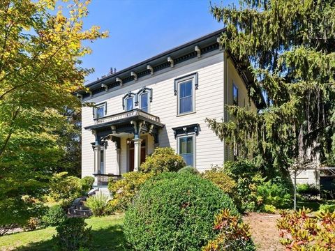 41 Dearborn St Salem MA 01970