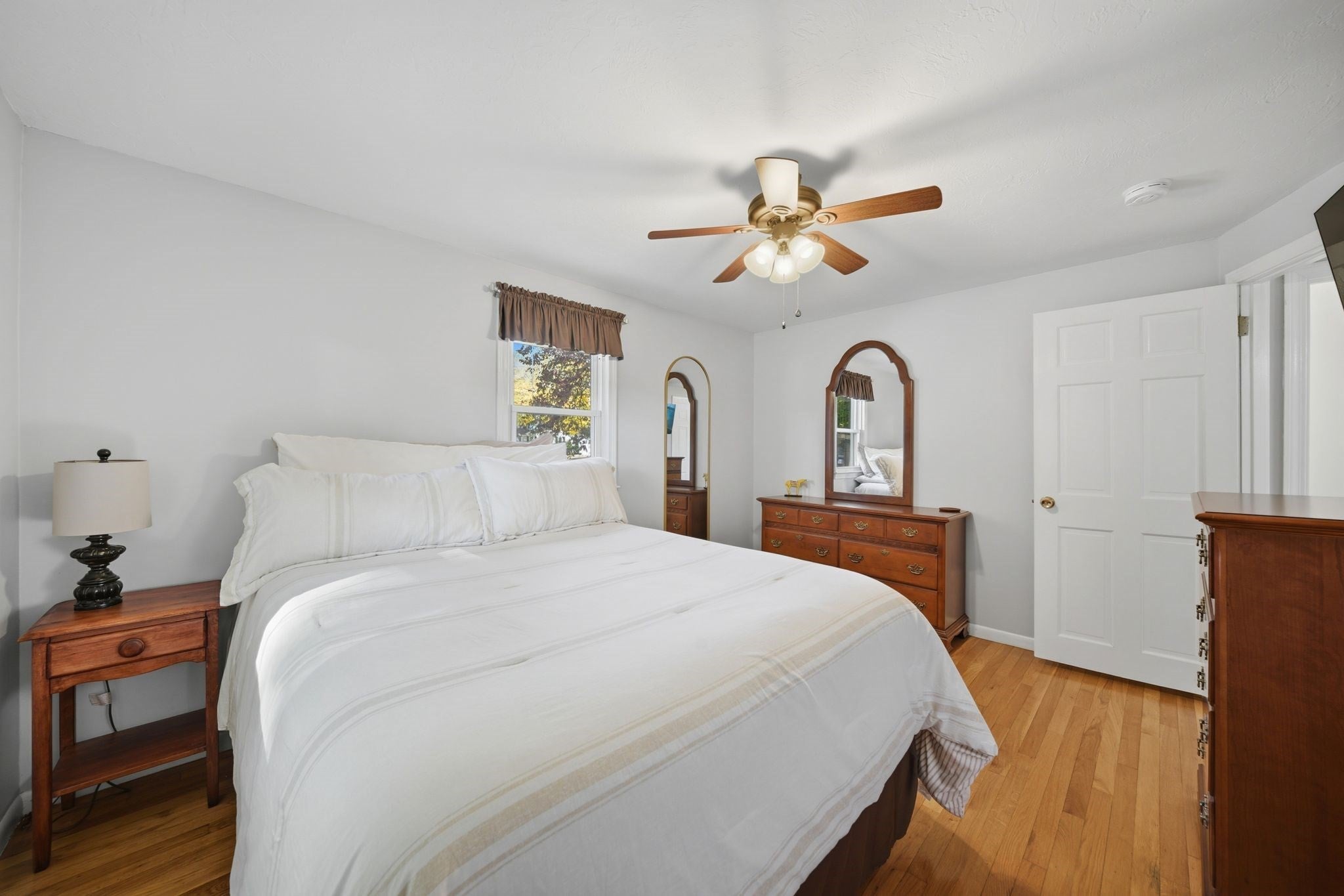 205 Remington St, Lowell, MA Photo #16