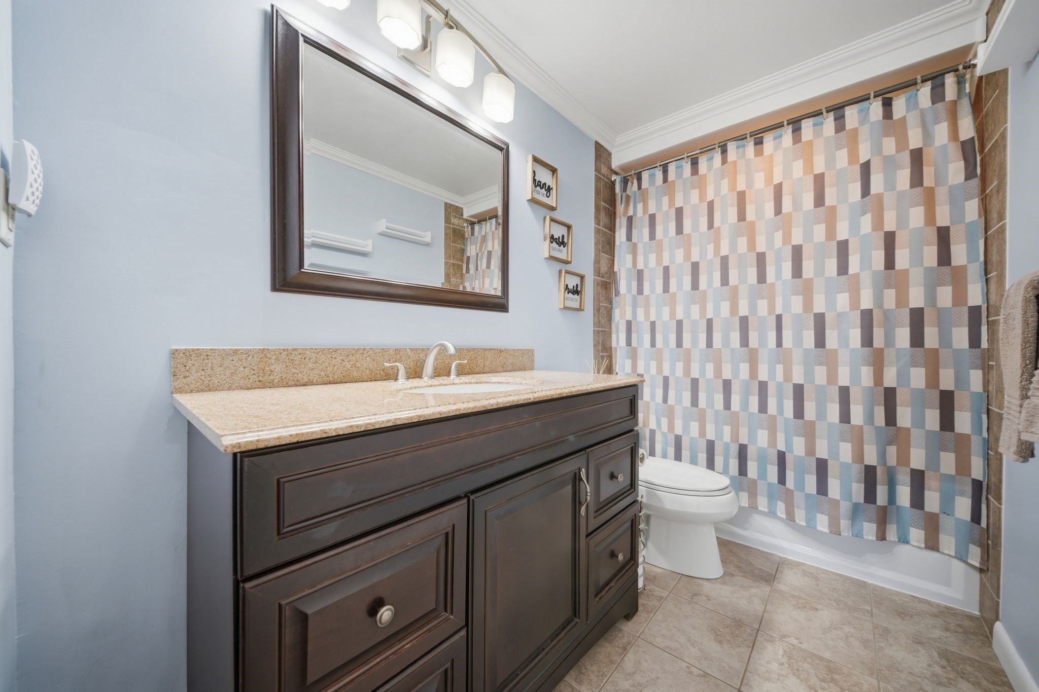 205 Remington St, Lowell, MA Photo #21