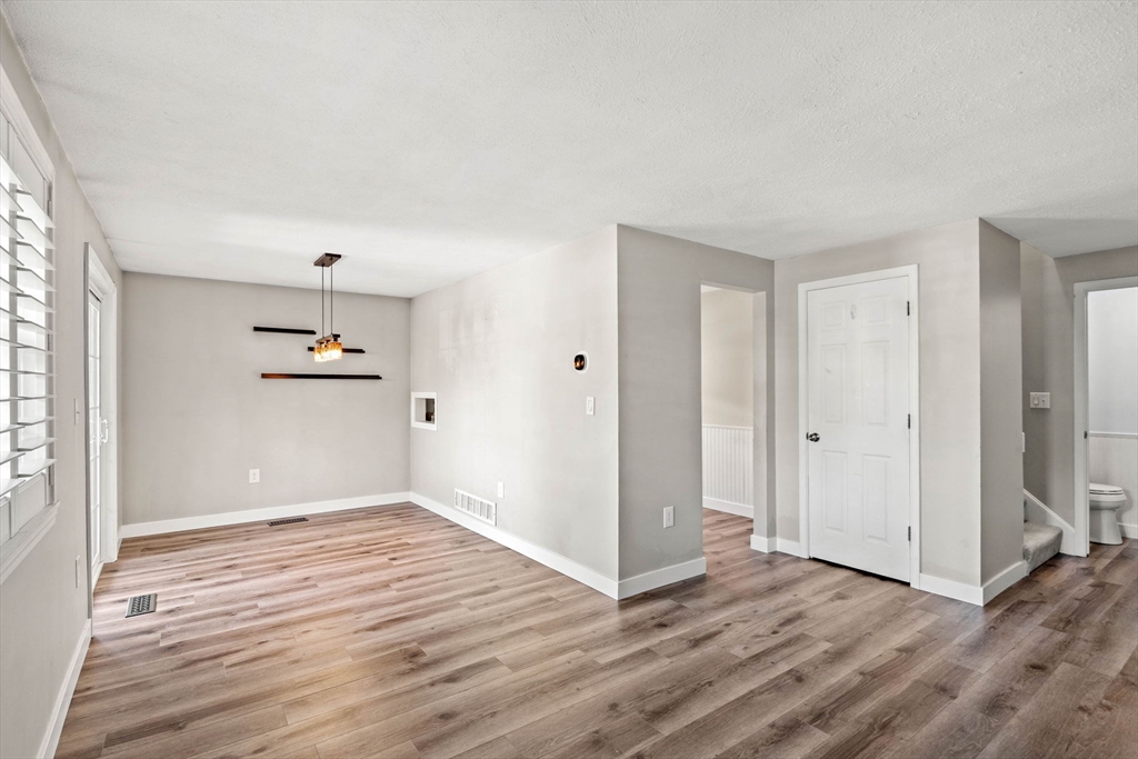 69 Kennedy Dr 69
