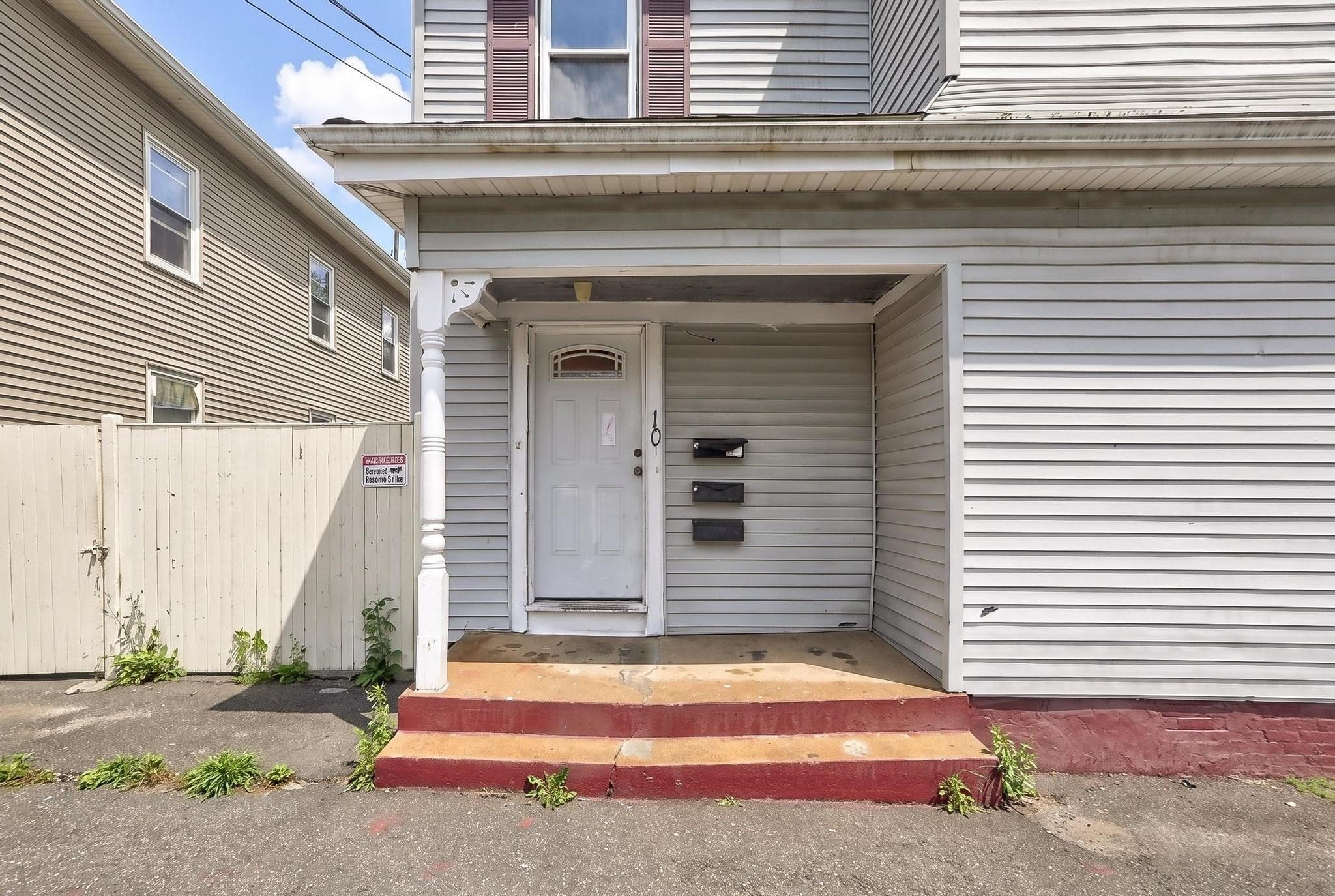 10 Brook St