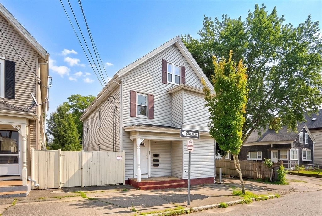 Photo of 10 Brook St, Brockton, MA