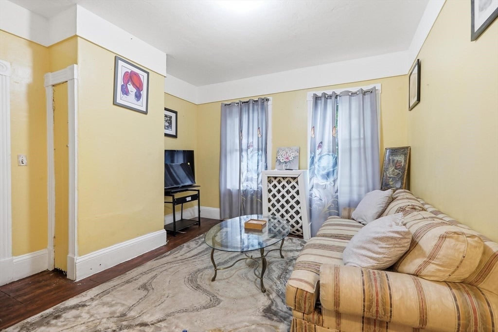 10 Brook St, Brockton, MA, 10 Brook St, Brockton, MA Photo #4