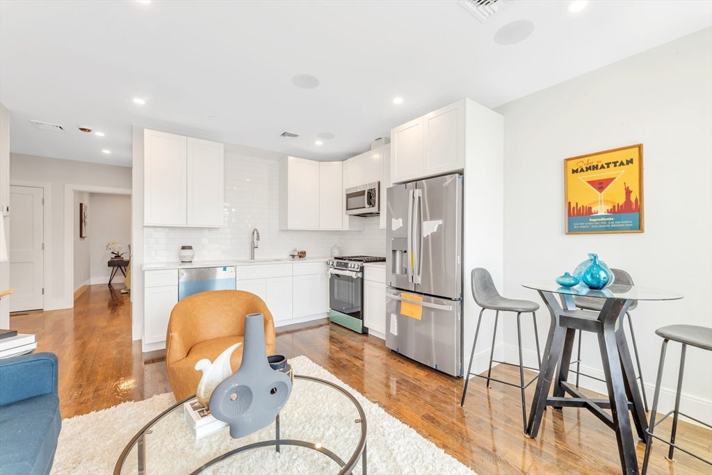 199 Havre St 1